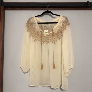 Lucky brand cream long sleeve top NWT